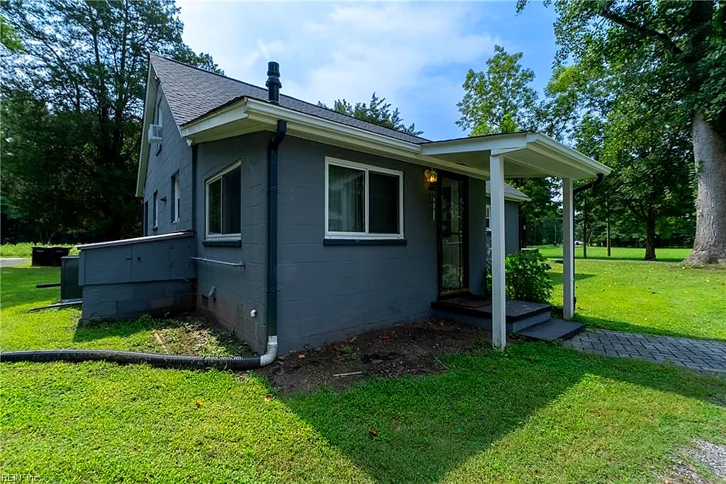 1928 Centerville Tpke S, Chesapeake — photo