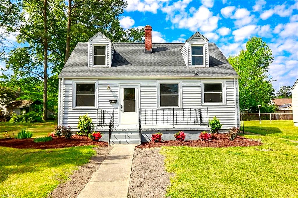 209 Pennington Blvd, Portsmouth — photo