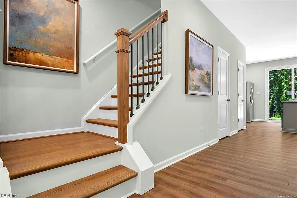 323 Linda Ln, Williamsburg — photo