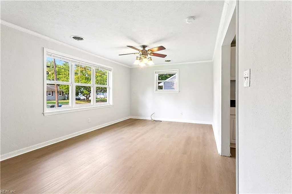 11 Woodhaven Rd, Newport News — photo
