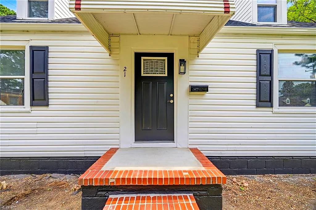 21 Greenbrier Rd Rd, Portsmouth — photo