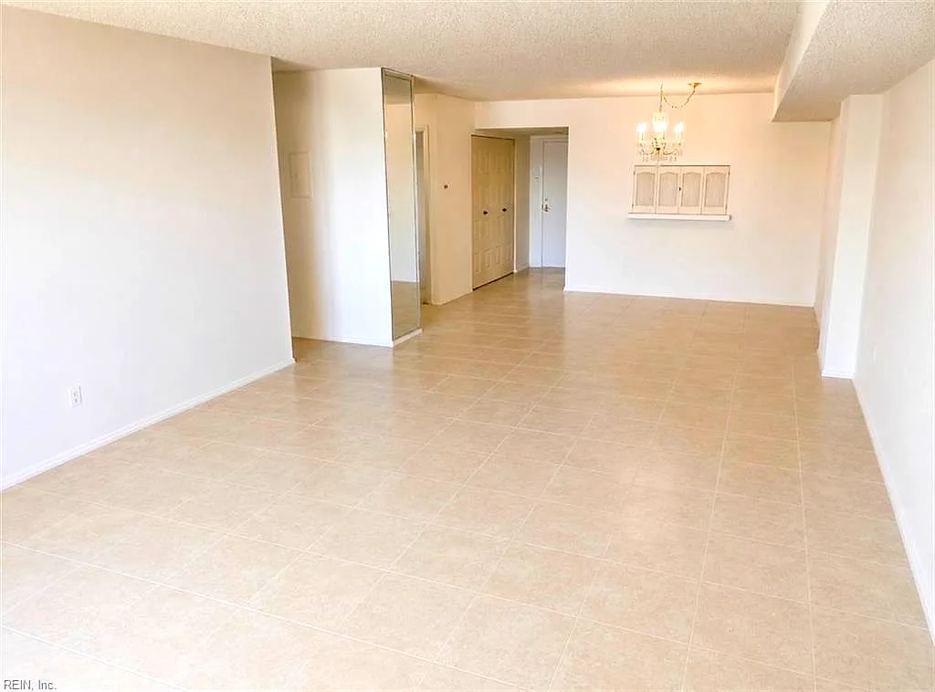2830 Shore Dr #606, Virginia Beach — photo