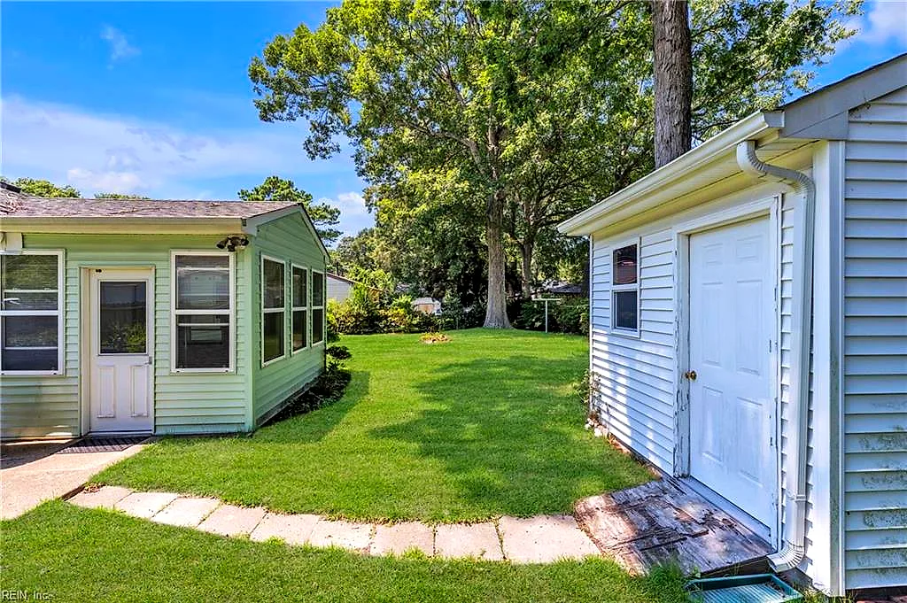 5004 Floral St, Virginia Beach — photo