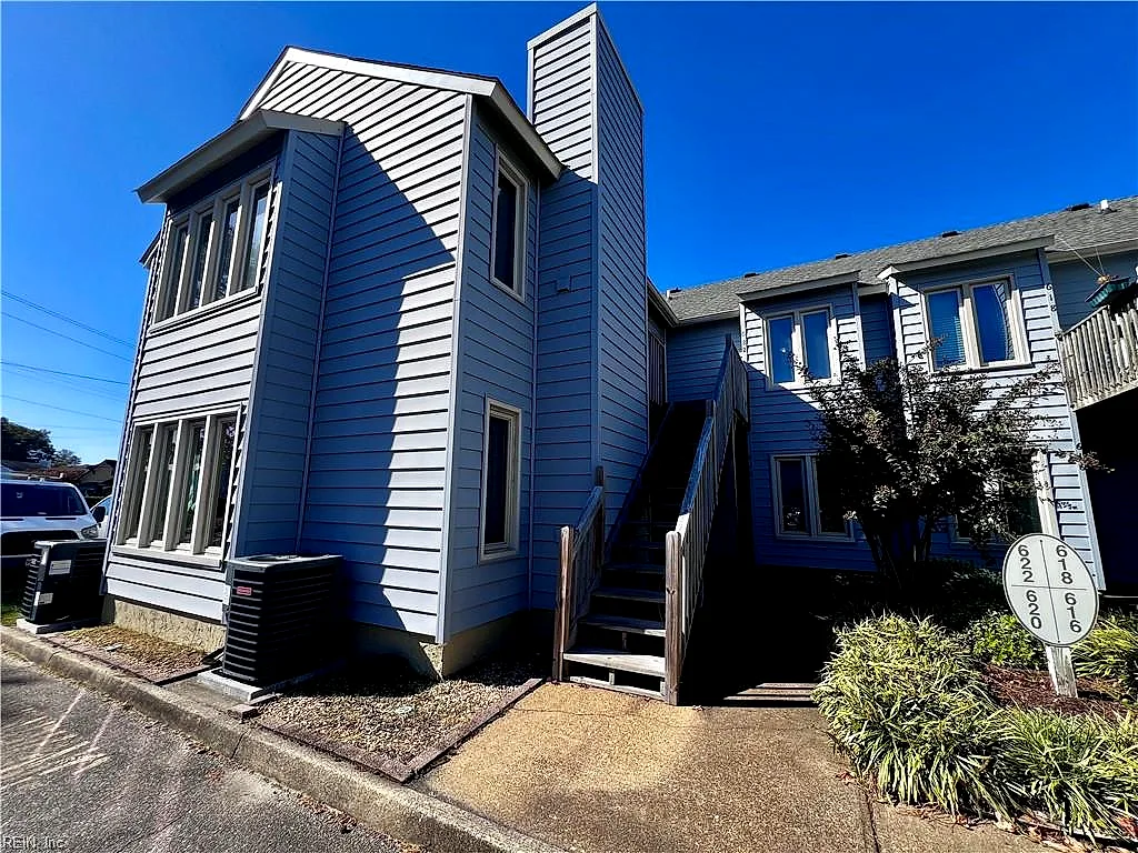 622 Pinewood Dr, Virginia Beach — photo