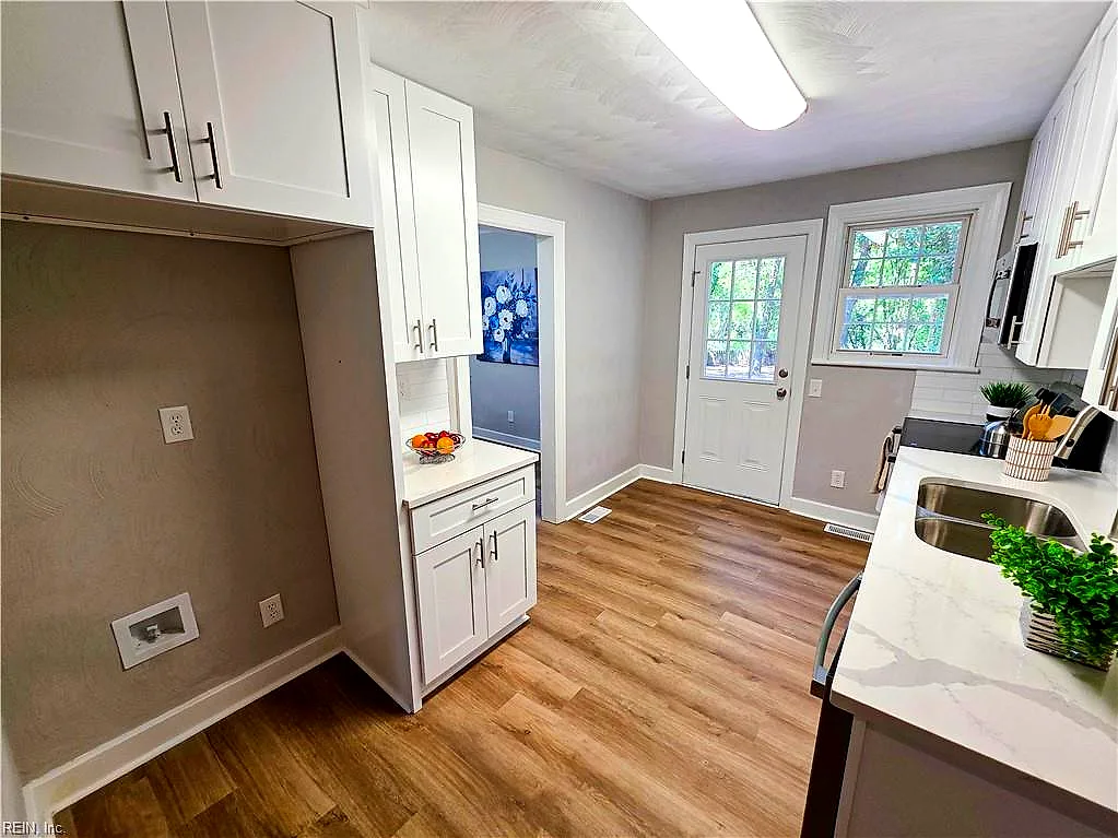 6141 Sedgefield DR, NORFOLK VA 23513