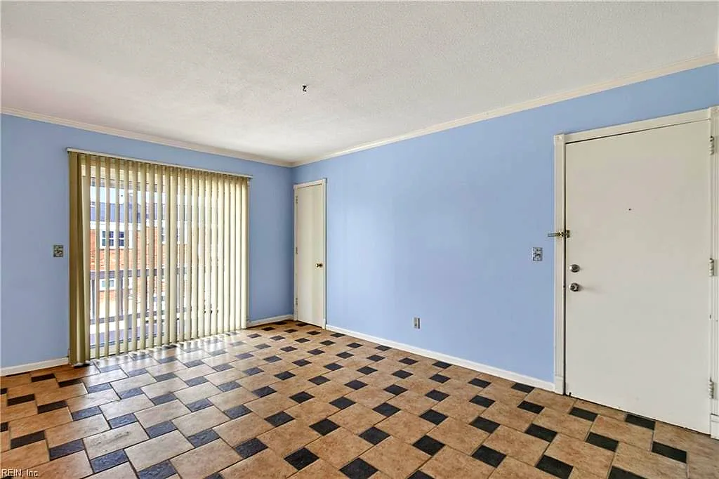 900 E Ocean View Ave #7, Norfolk — photo