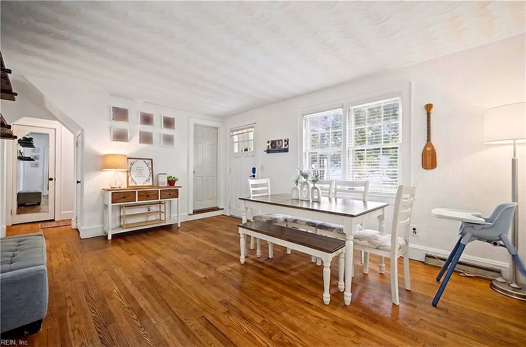 1417 Mary Ave, Norfolk — photo