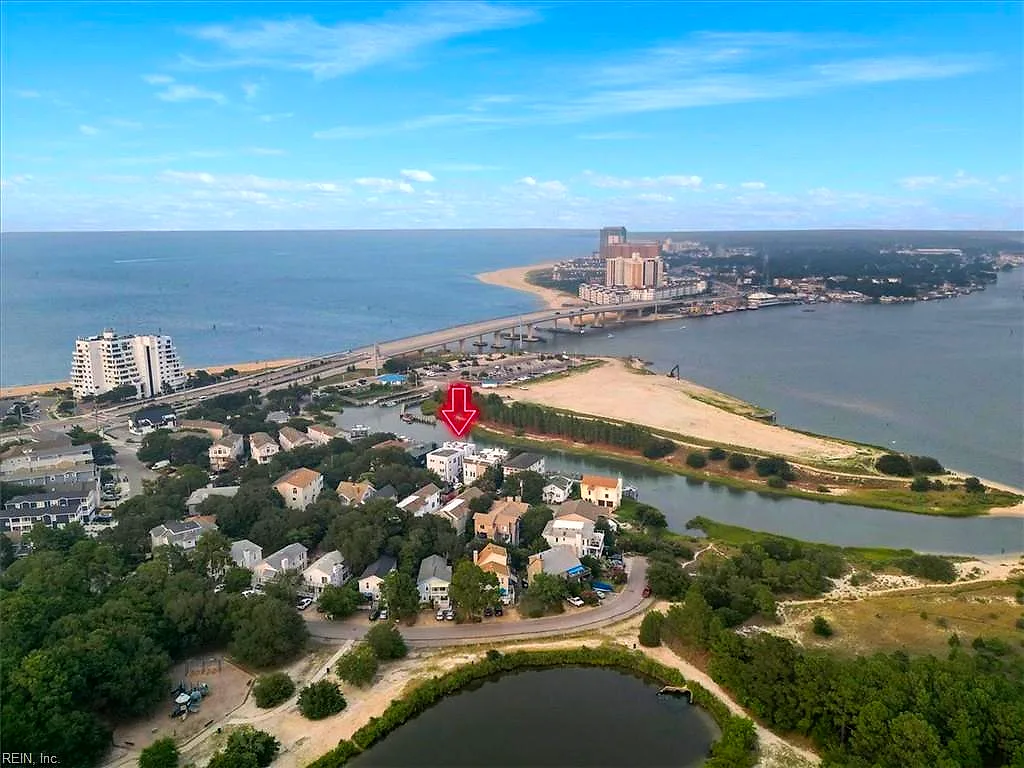 2082 Tazewell Rd, Virginia Beach — photo