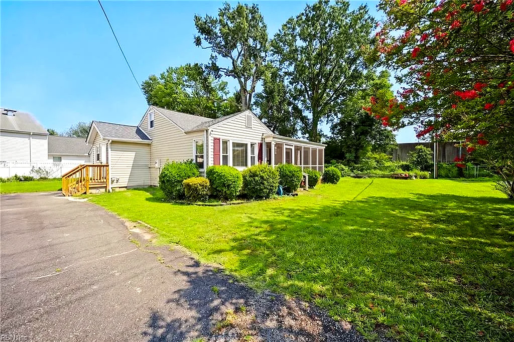 220 Wellman St, Norfolk — photo