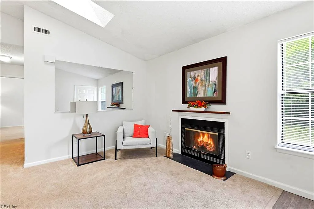 614 Zephyr Ct, Virginia Beach — photo