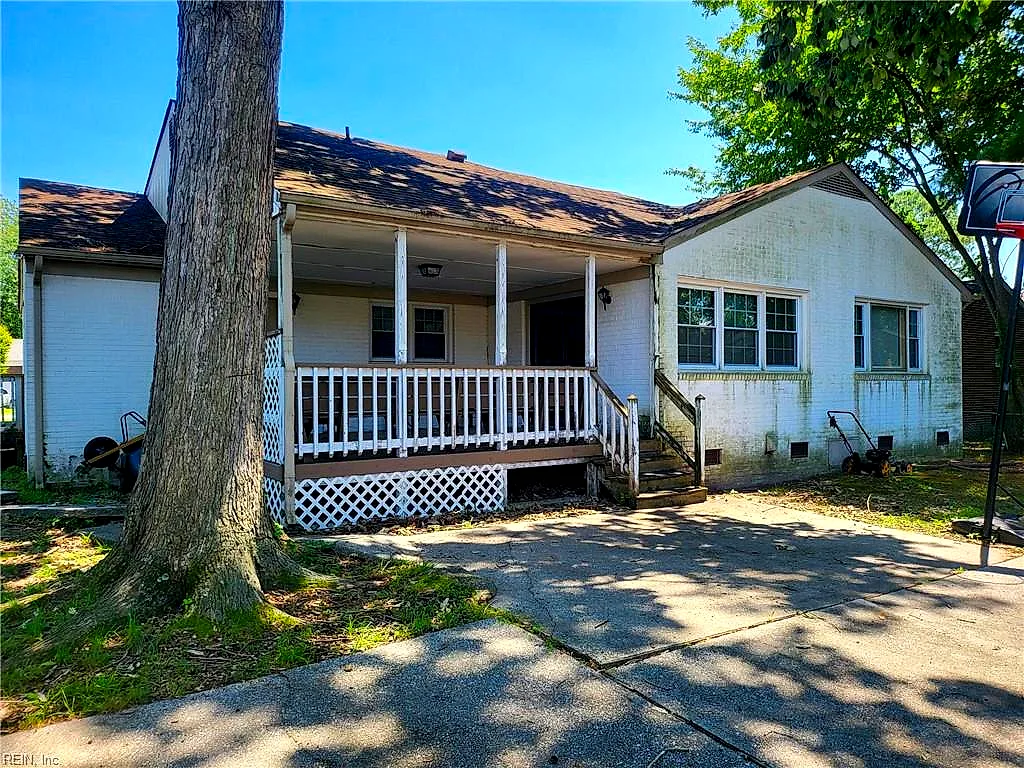 1019 Lyndon Cir, Newport News — photo