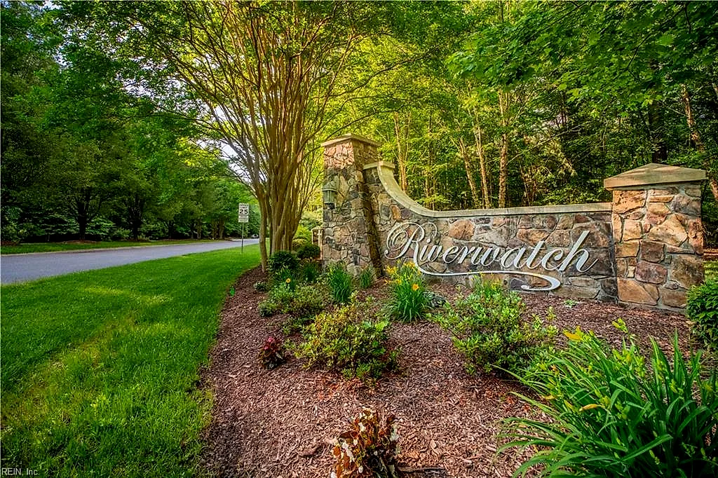 0000 Bayport Lndg, Gloucester — photo