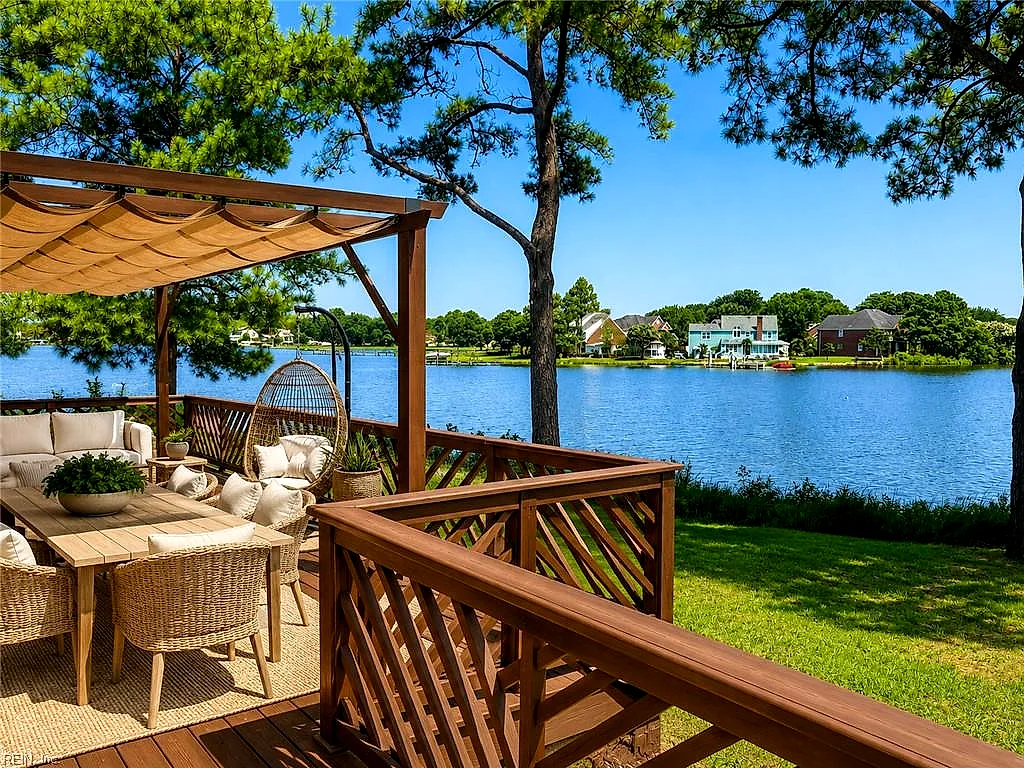 5836 Woodstock Pt, Virginia Beach — photo