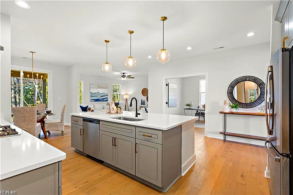 Mm James 2, Chesapeake — photo