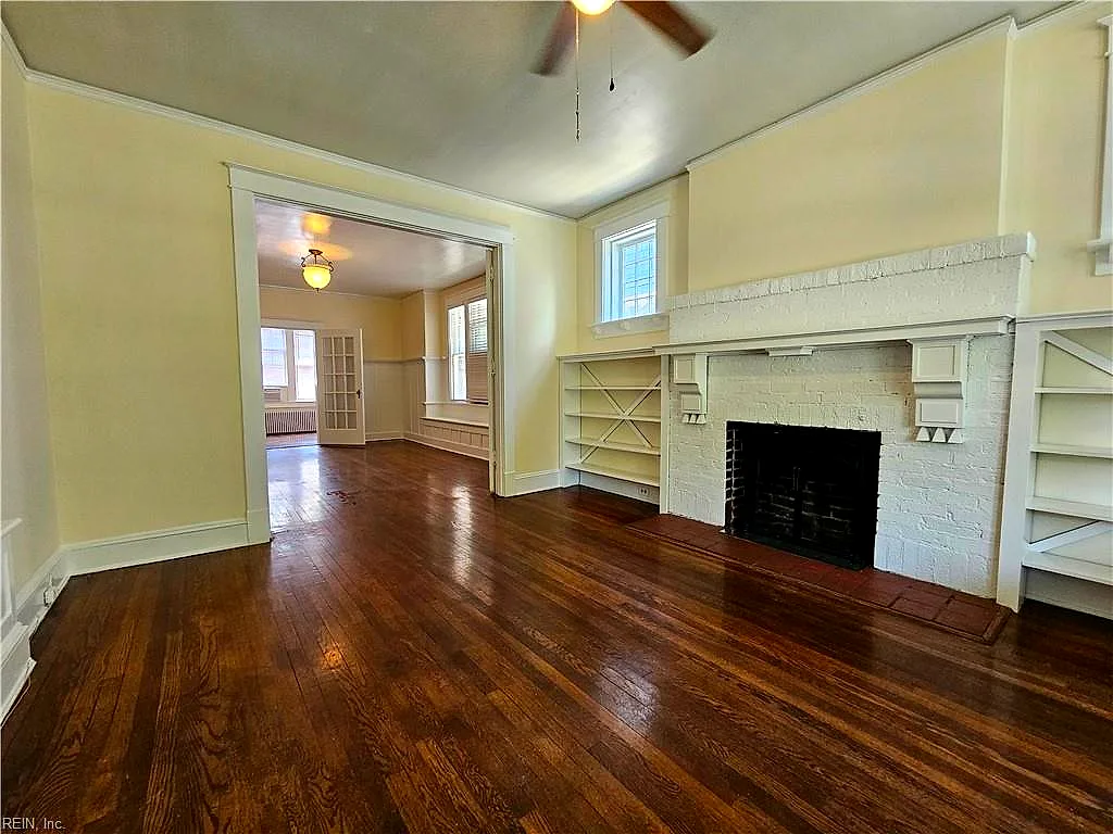 537 Washington Park #A, Norfolk — photo