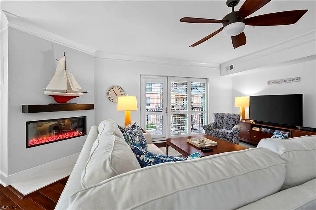 3244 Page Ave #204, Virginia Beach — photo