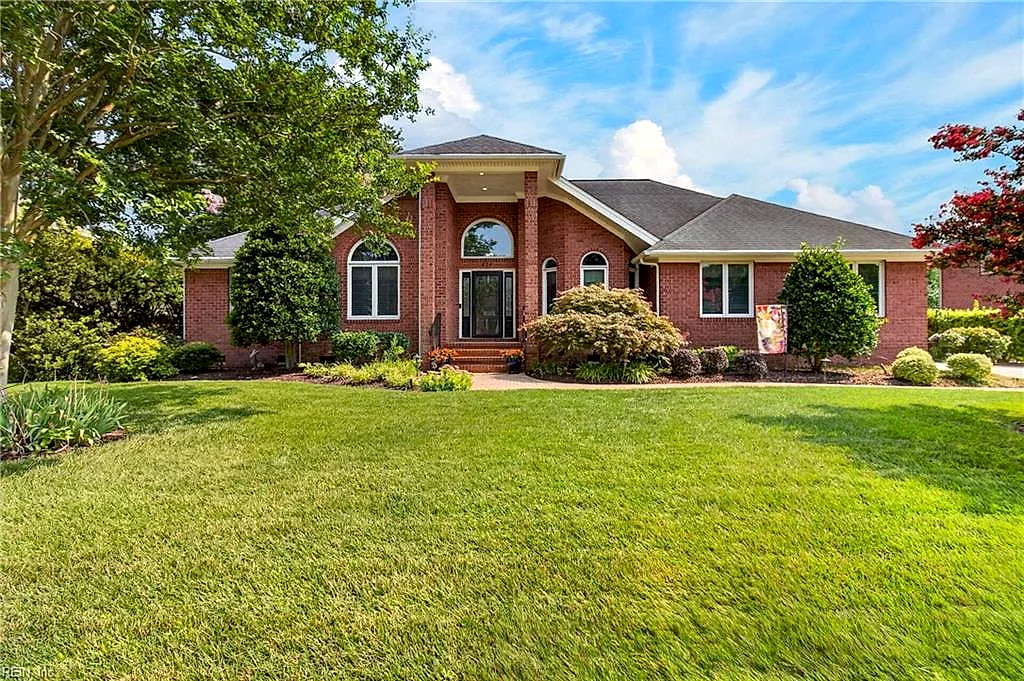 825 Waterfall WAY, CHESAPEAKE VA 23322