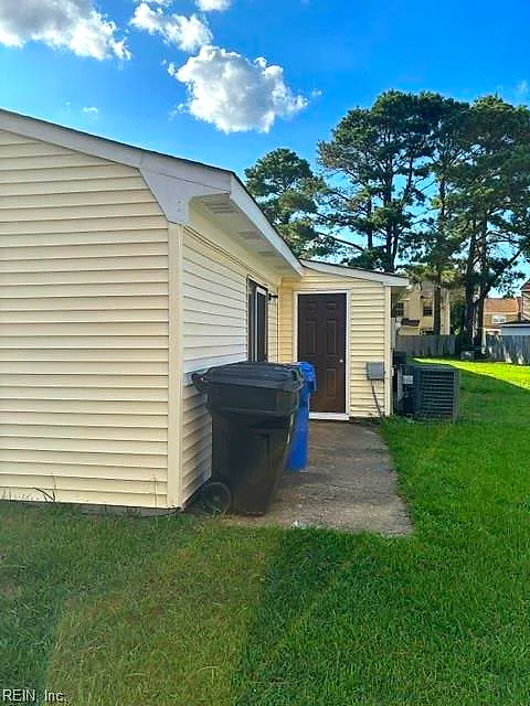 5412 Campus Dr, Virginia Beach — photo