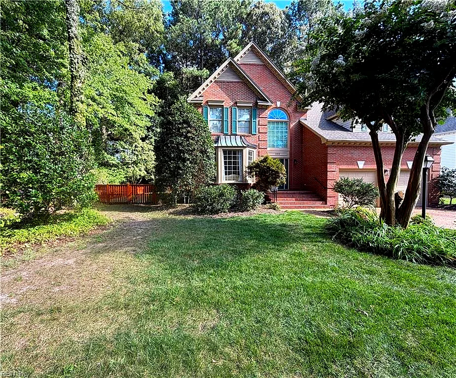 203 Rock Creek Ct, Yorktown — photo