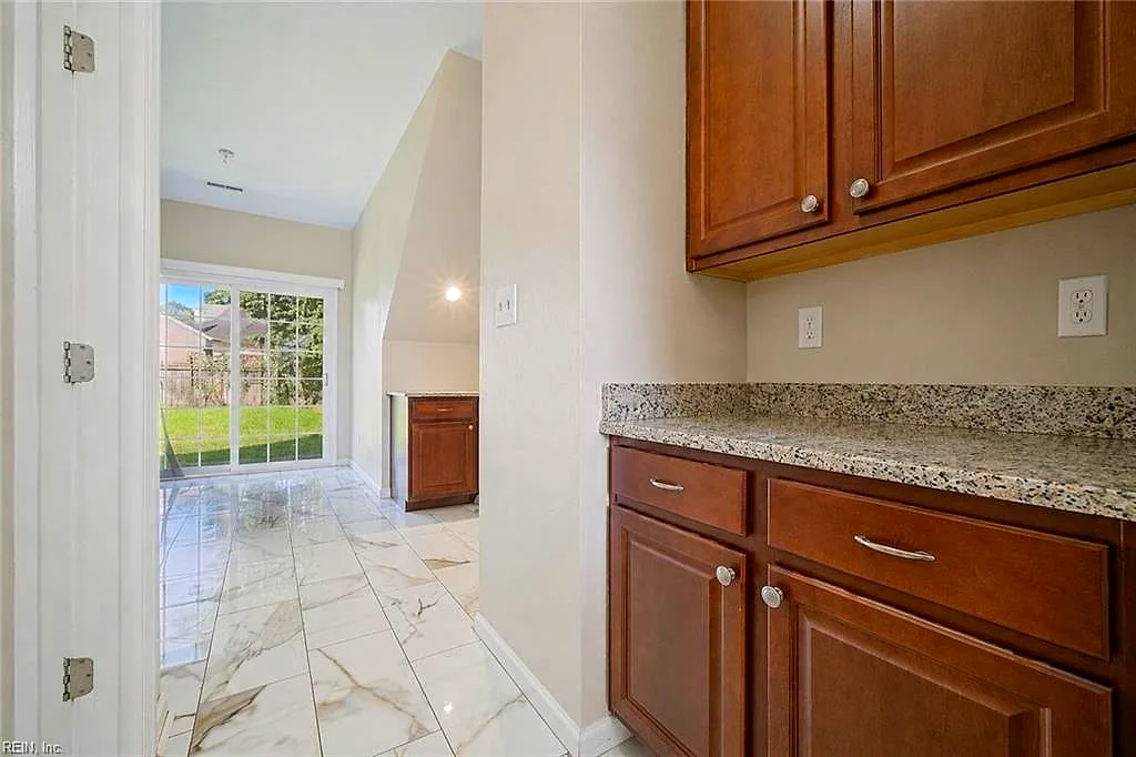 800 Crescent Trce, Chesapeake — photo