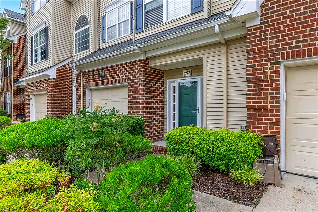 5277 Summer CRES, VIRGINIA BEACH VA 23462