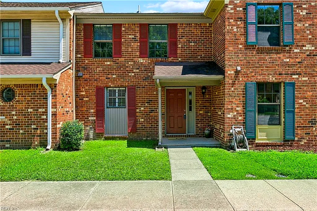 359 Deputy LN #E, NEWPORT NEWS VA 23608