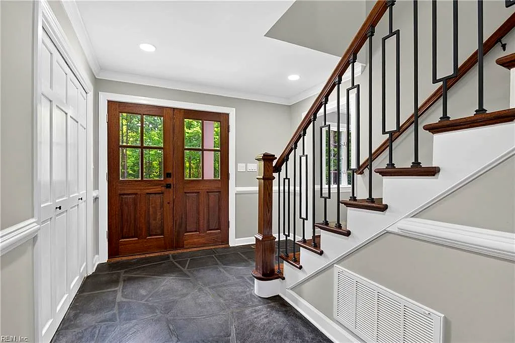 117 Crownpoint Rd, Williamsburg — photo