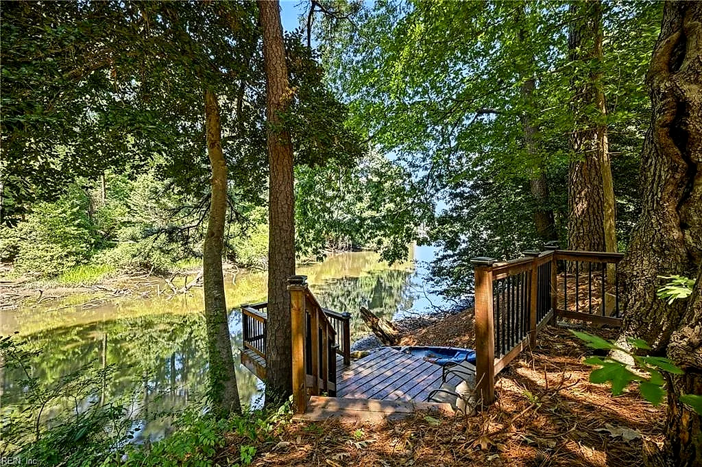7743 Waters Edge Ln, Gloucester Point — photo