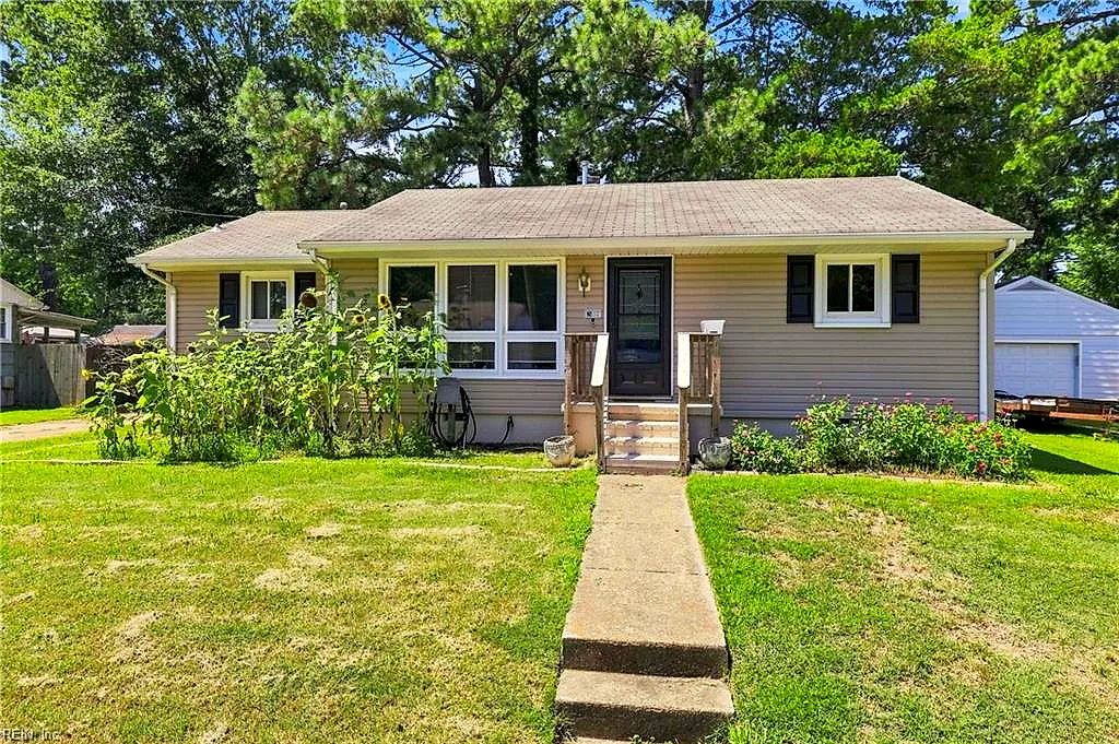 24 Warren Dr, Portsmouth — photo
