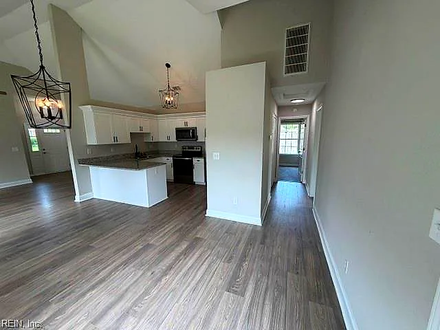 111 Dana Dr, Suffolk — photo