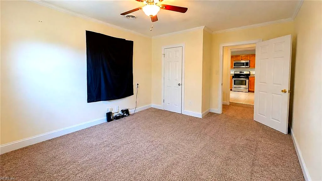 3912 Victoria Blvd, Hampton — photo