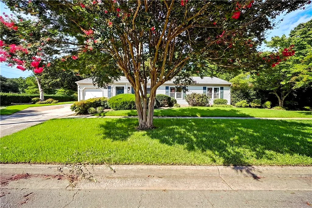 108 E Westmont Ave, Norfolk — photo