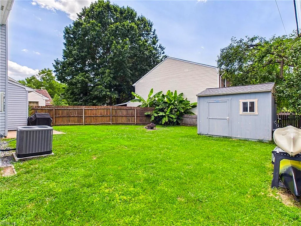 205 Dalebrook Dr, Virginia Beach — photo