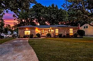 443 Putney LN, NEWPORT NEWS VA 23602