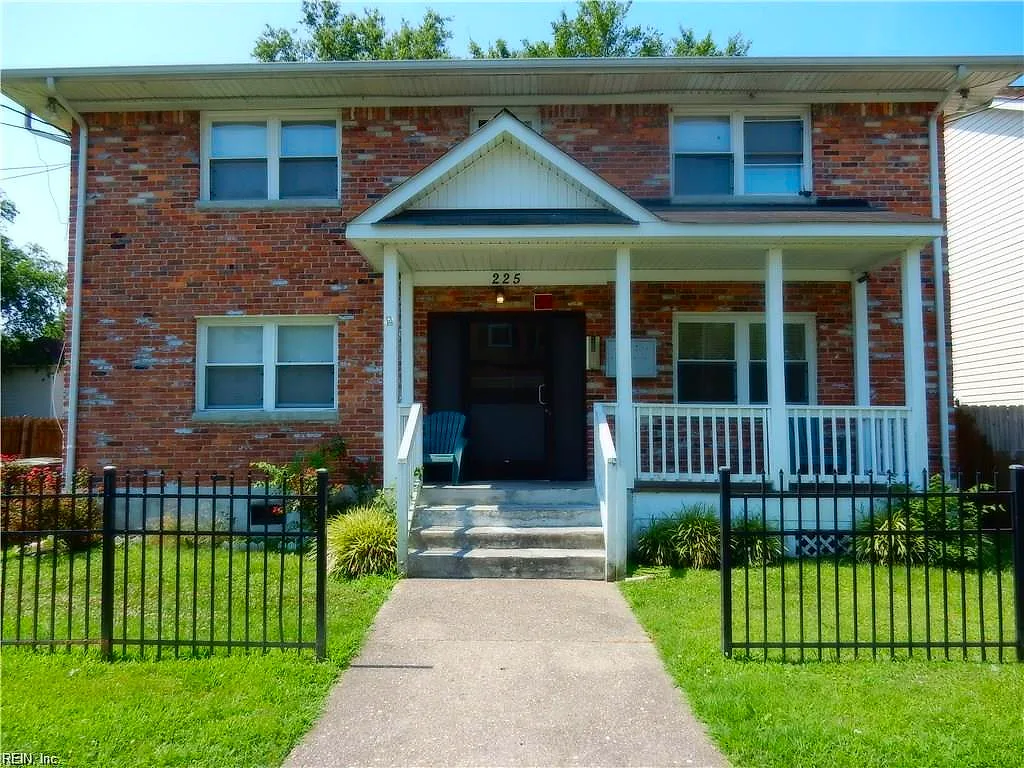 225 W 31st St #D, Norfolk — photo