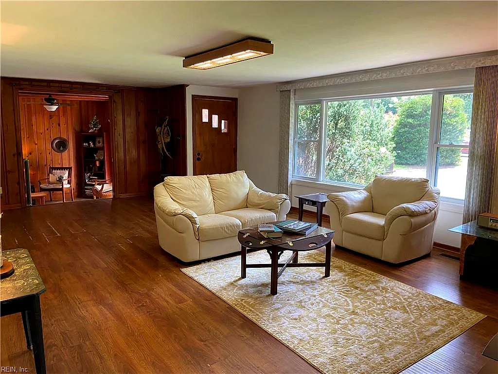 2708 N Landing Rd, Virginia Beach — photo