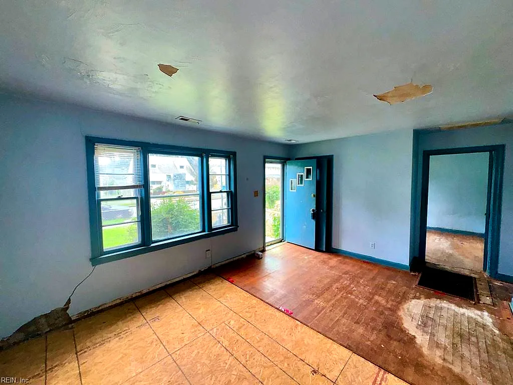3629 Bell St, Norfolk — photo