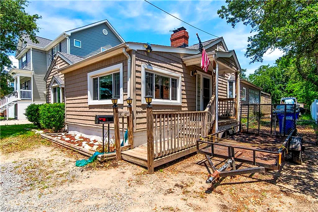 856 Little Bay Ave, Norfolk — photo