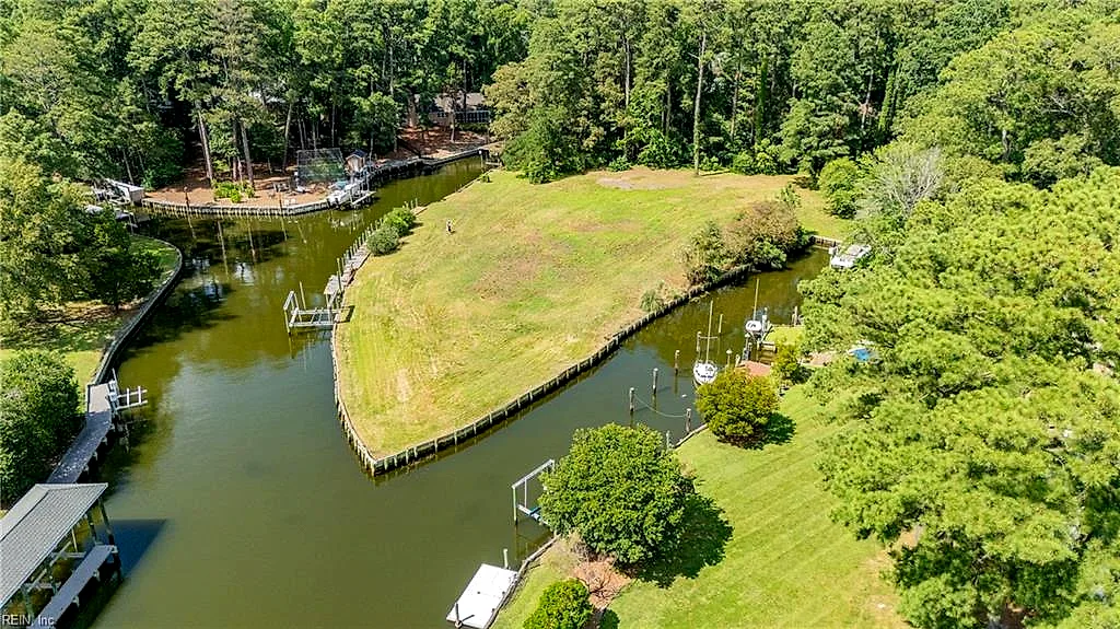 1519 Duke of Windsor RD, VIRGINIA BEACH VA 23454