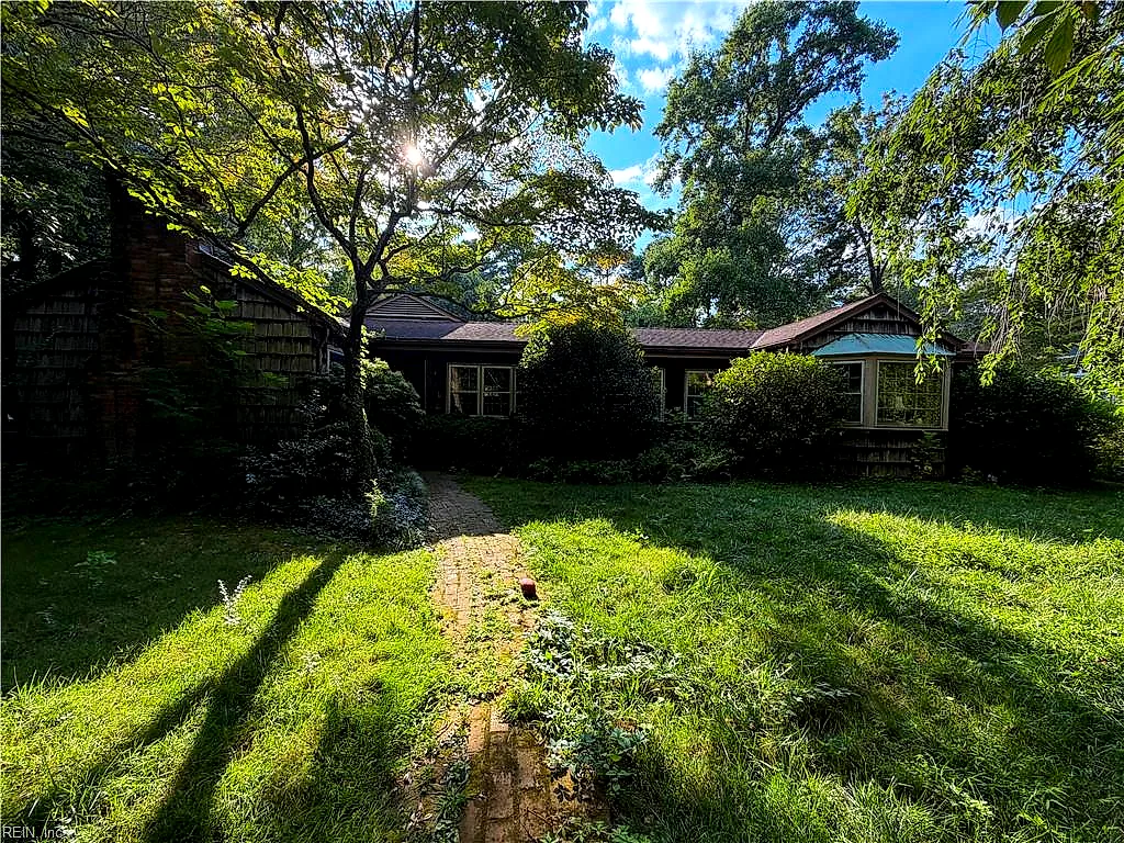 1208 York LN, VIRGINIA BEACH VA 23451