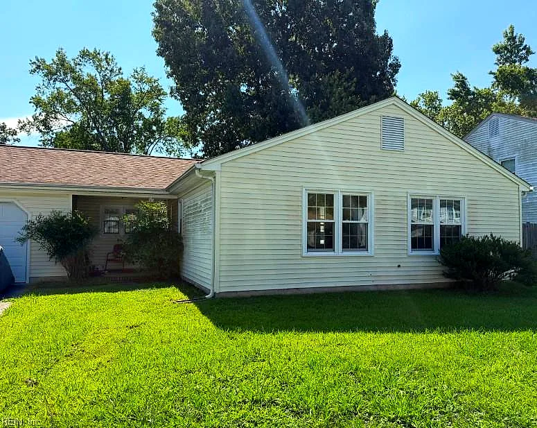 19 Lake Field XING, HAMPTON VA 23666