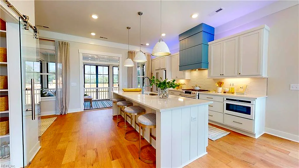 901 Bernard Ln, Chesapeake — photo