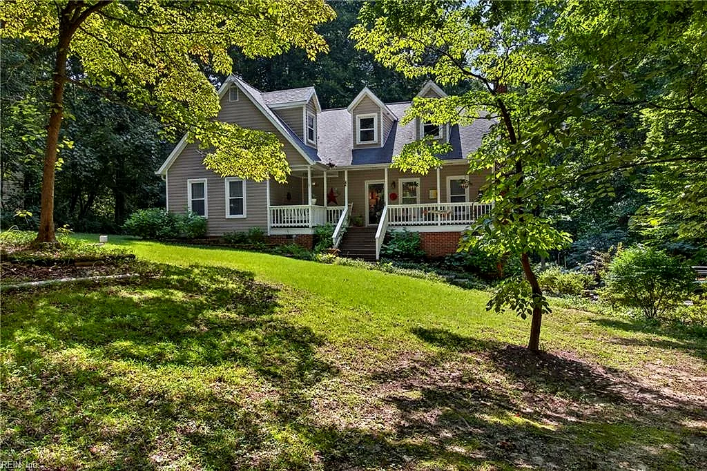 7011 Tracey Ct, Gloucester — photo
