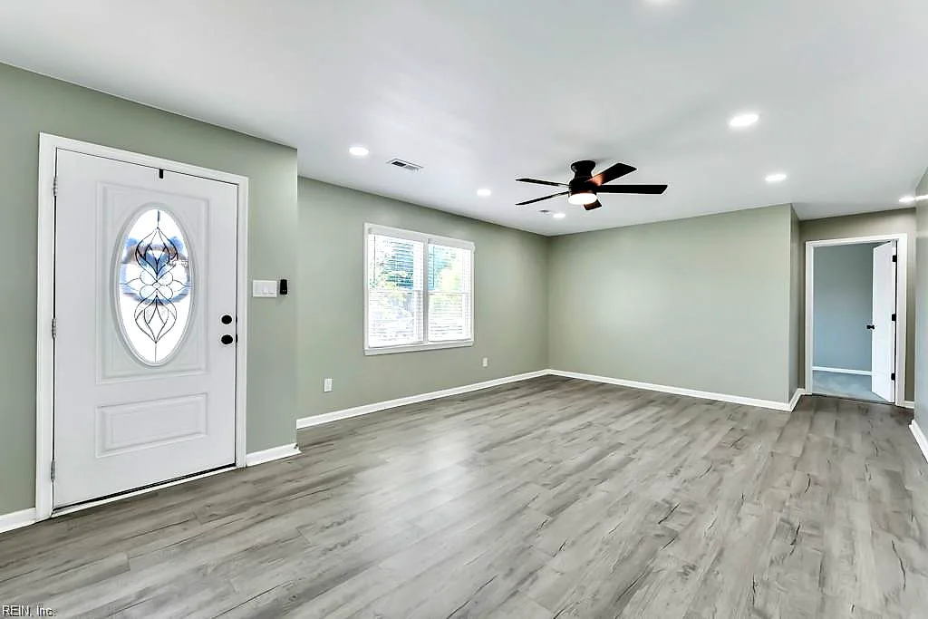 904 Levee Ln, Chesapeake — photo