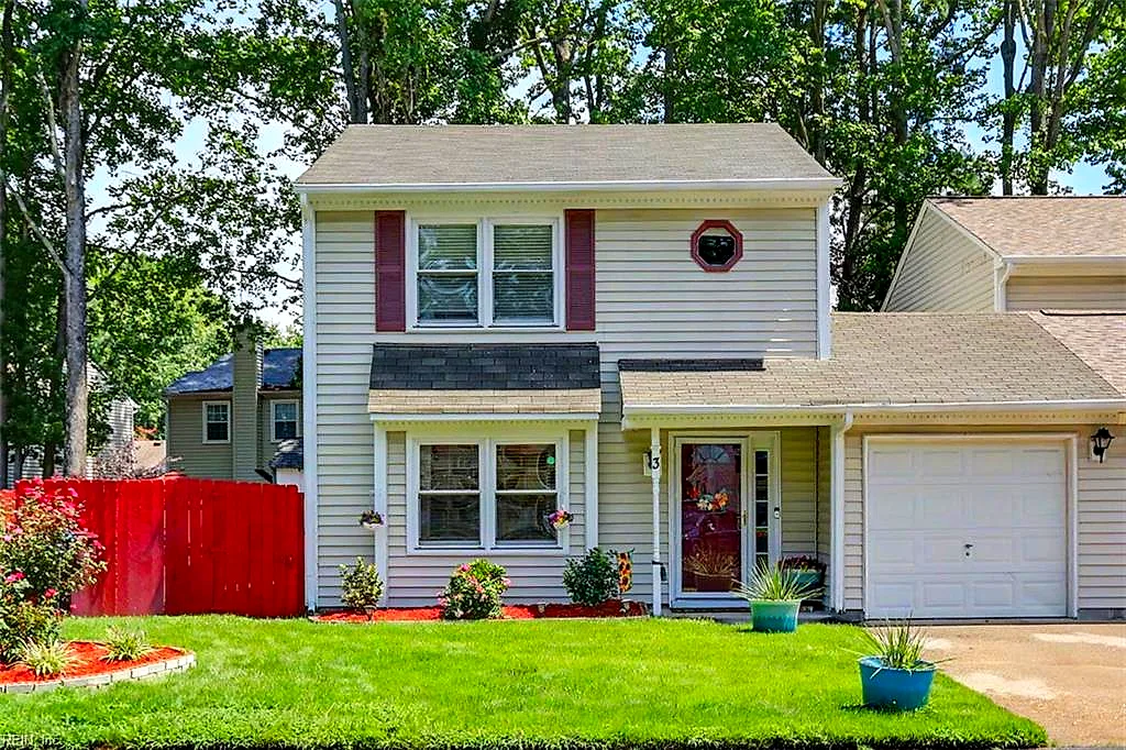 3 Seaton CIR, CHESAPEAKE VA 23320