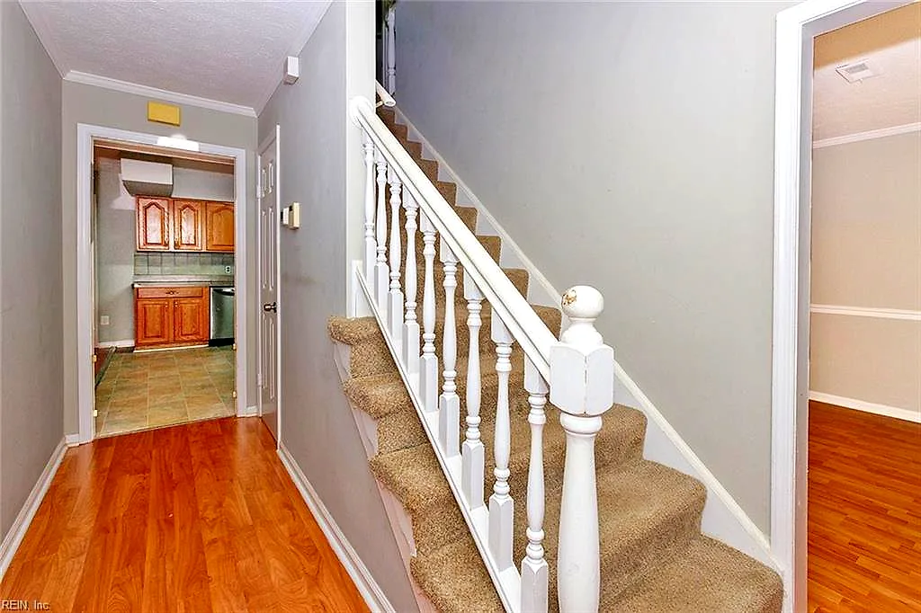 23 Natalie Dr, Hampton — photo