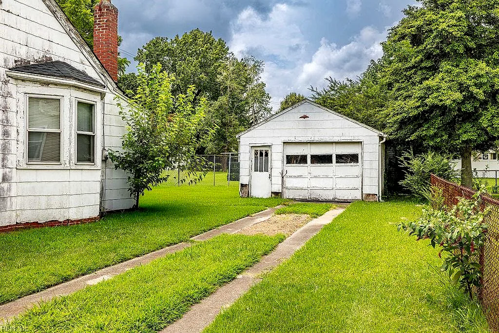 2314 Piedmont Ave, Portsmouth — photo