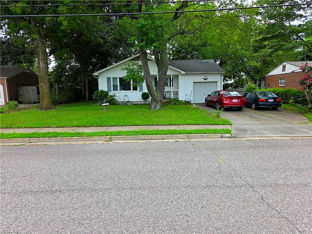 715 Essex Park Dr, Hampton — photo