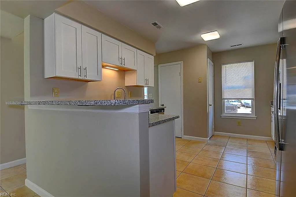 657 Aubrey Dr, Virginia Beach — photo