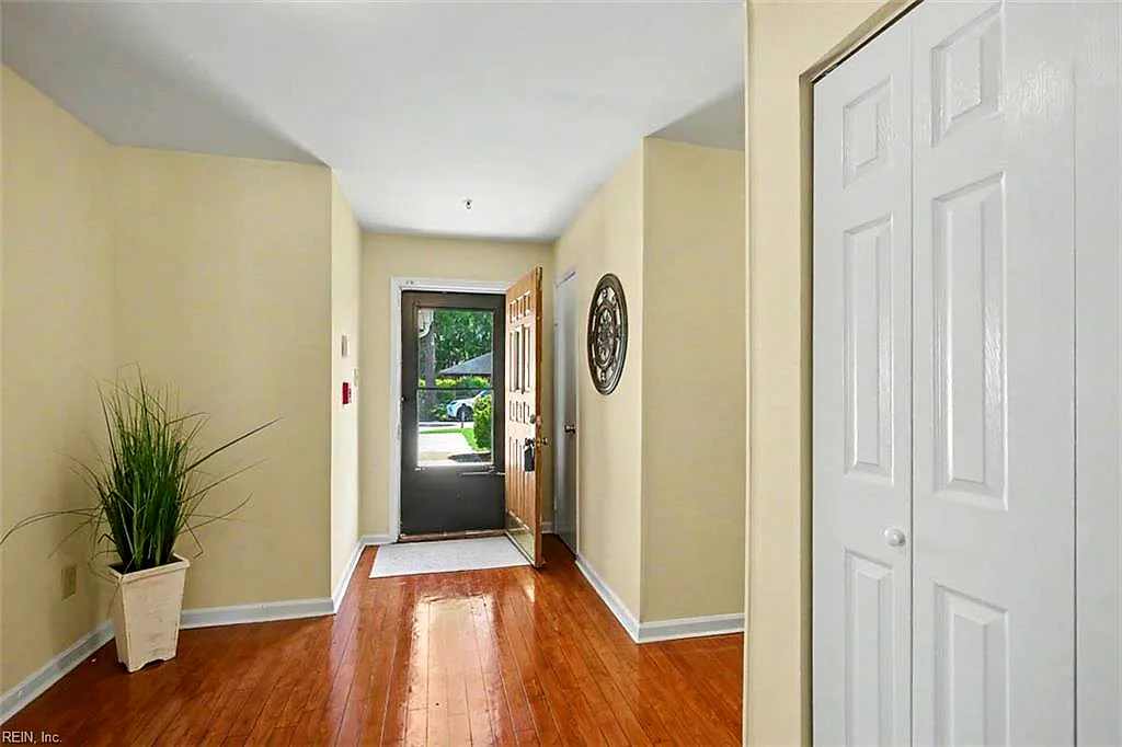 6316 Colby Way, Virginia Beach — photo